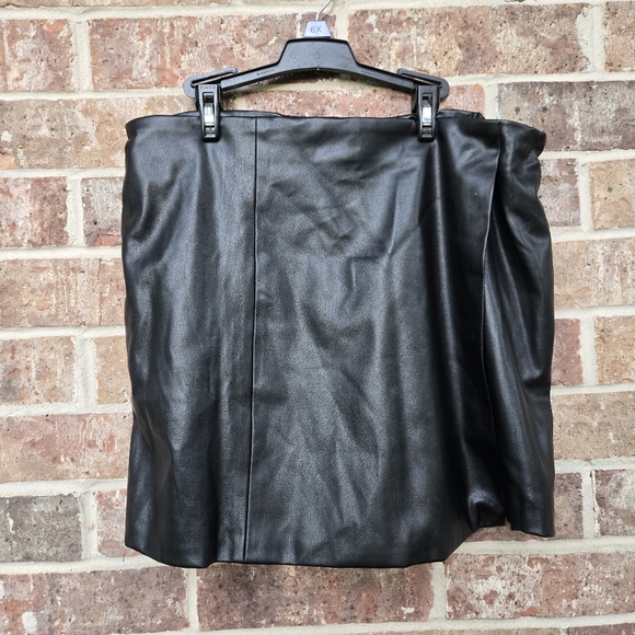 Jason Wu Black Vegan Leather Skort Size Large - Picture 1 of 5